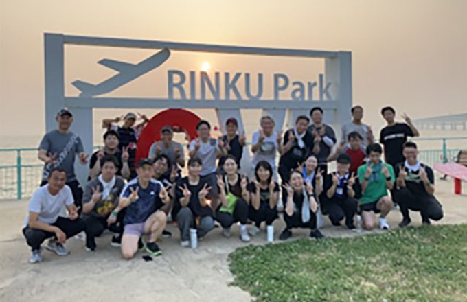 春・秋2回開催のウォーキングイベントはウォーキング講座で正しい歩き方を楽しみながら学ぶことができます。