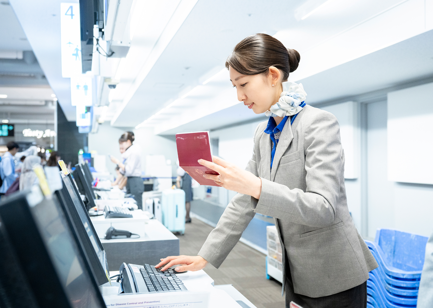 手荷物の個数を把握し、定時出発へ導く。