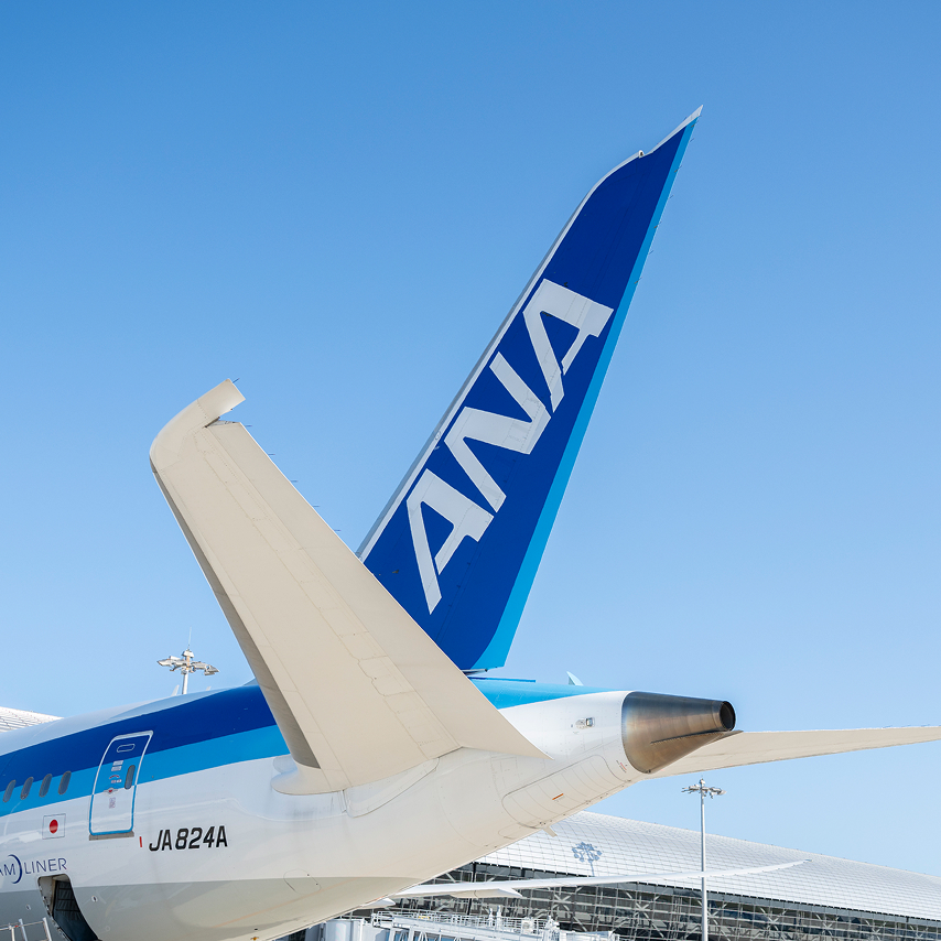 旅客サービススタッフの接客風景